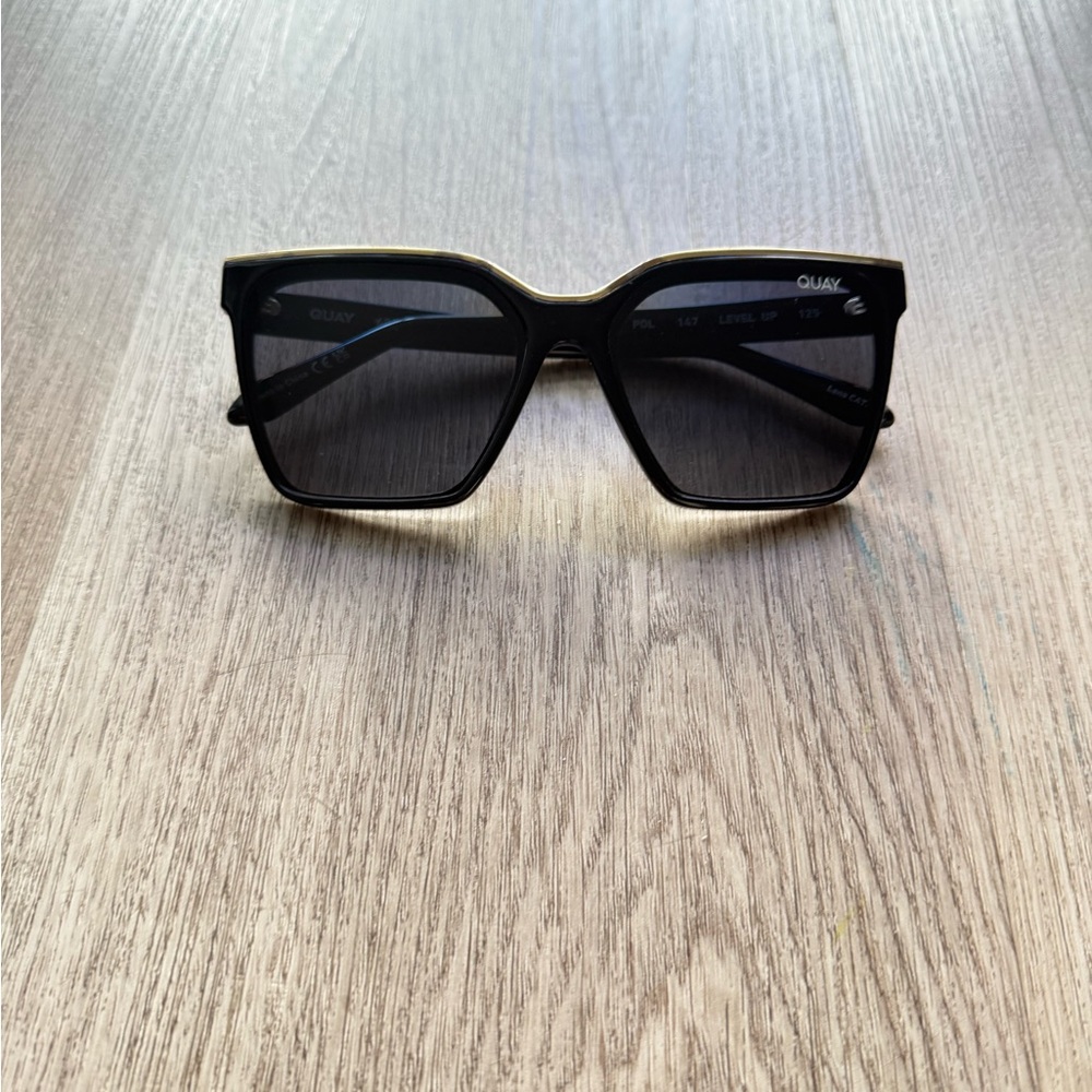 quay australia level up black square brow bar polarized sunglasses eyewear NEW